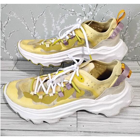 Sorel Kinetic Breakthru Tech Lace Yellow Womens SZ 8.5 Women's Running Shoes - Picture 1 of 9